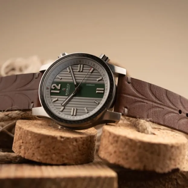 Diviso Tread Green/Grey Watch at Regard Jewelry in Austin, Texas