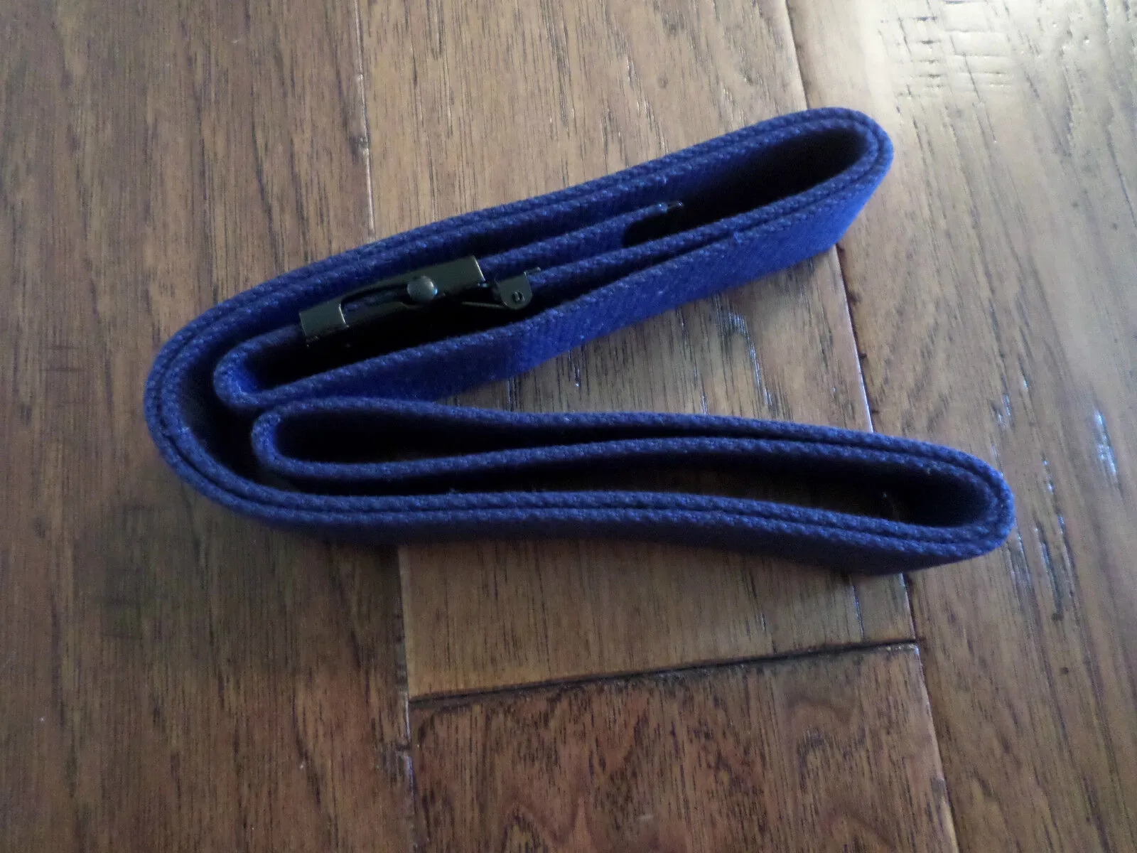 DUTCH MILITARY NAVY ISSUE BLUE WEB BELT WITH BLACK ROLLER BUCKLE 58 INCHES LONG