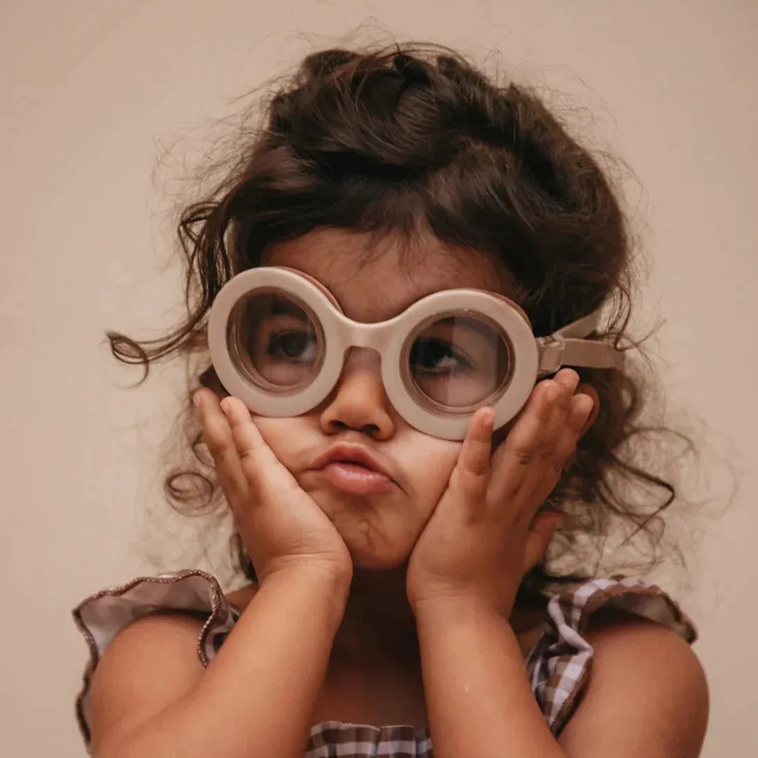 Mrs. Ertha Swimming Glasses  3Y | Ivory Smile