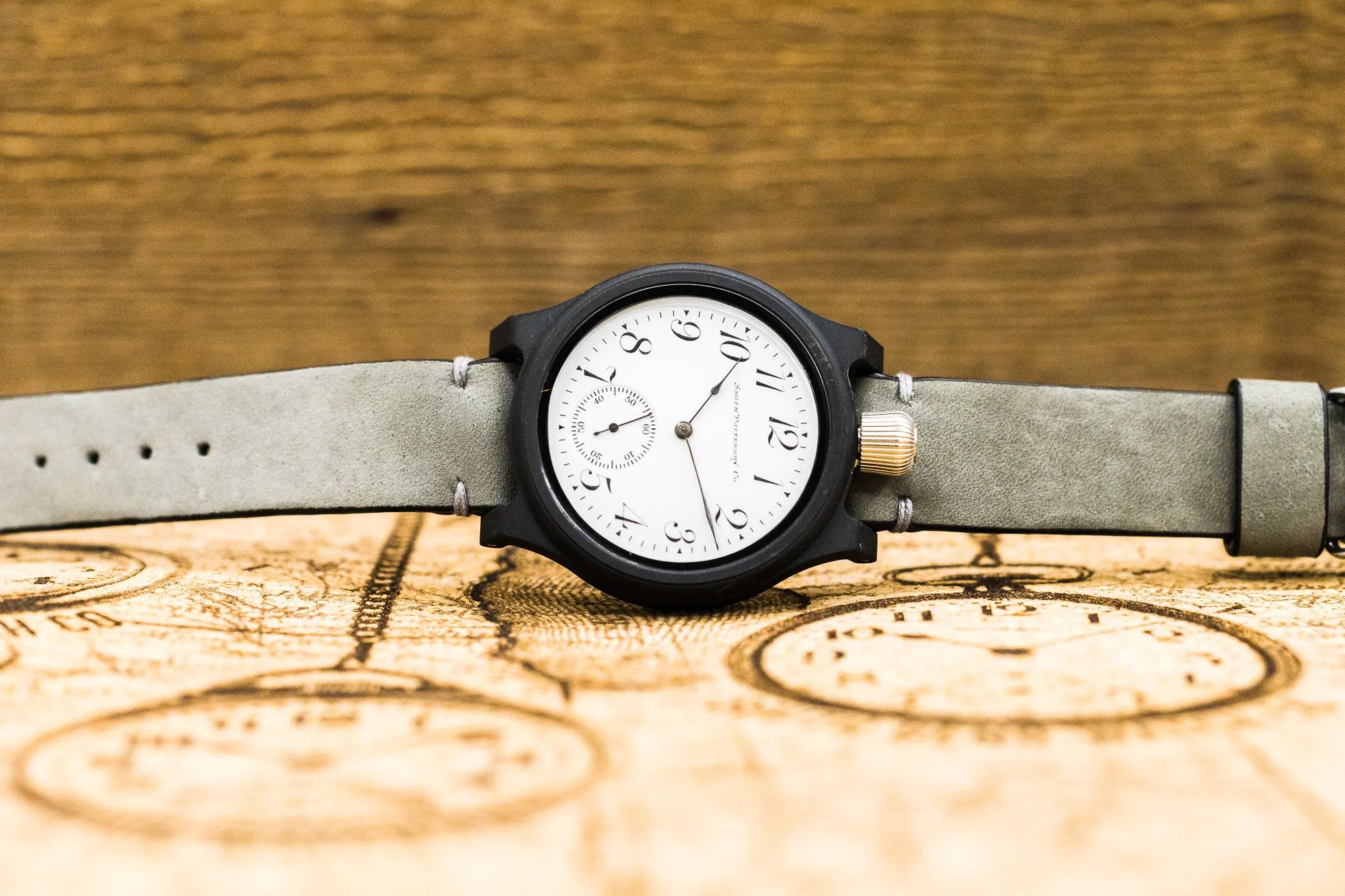 Sure. The optimized title for the product Boston 388 (47mm) in English with modifiers could be Elegant Boston 388 Watch (47mm) - Stylish Men’s Timepiece.